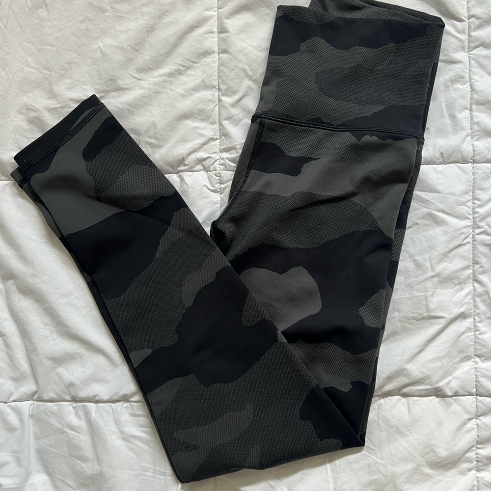 Offline Black and Gray Camouflage Leggings